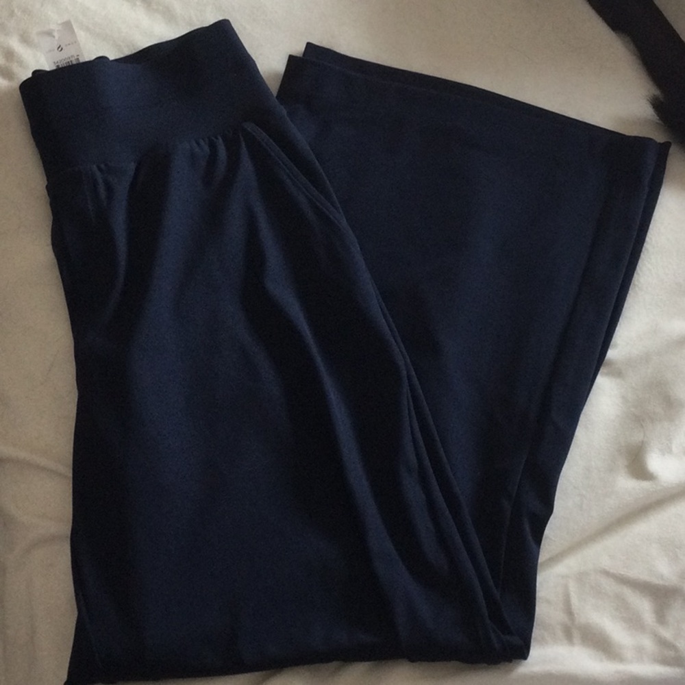Navy Wide-Leg Stretch Pants